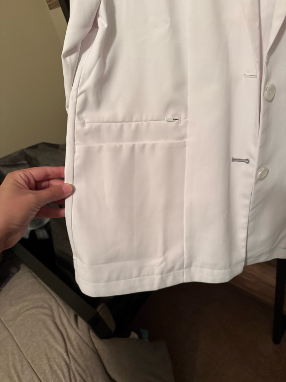 FIGS Women's White Coat (never worn) - Picture 5 of 8